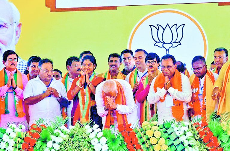 संदेशखाली की महिलाएं मांग रहीं न्याय तृणमूल कांग्रेस कर रही बदनाम : मोदी