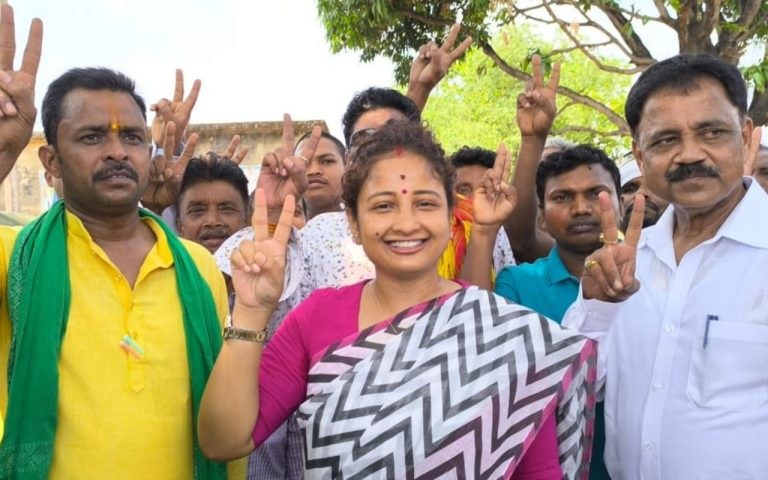 गांडेय विधानसभा उपचुनाव : बूथ-बूथ घूमीं कल्पना सोरेन, चुनावी मुद्दों और जीत पर कही ये बात
