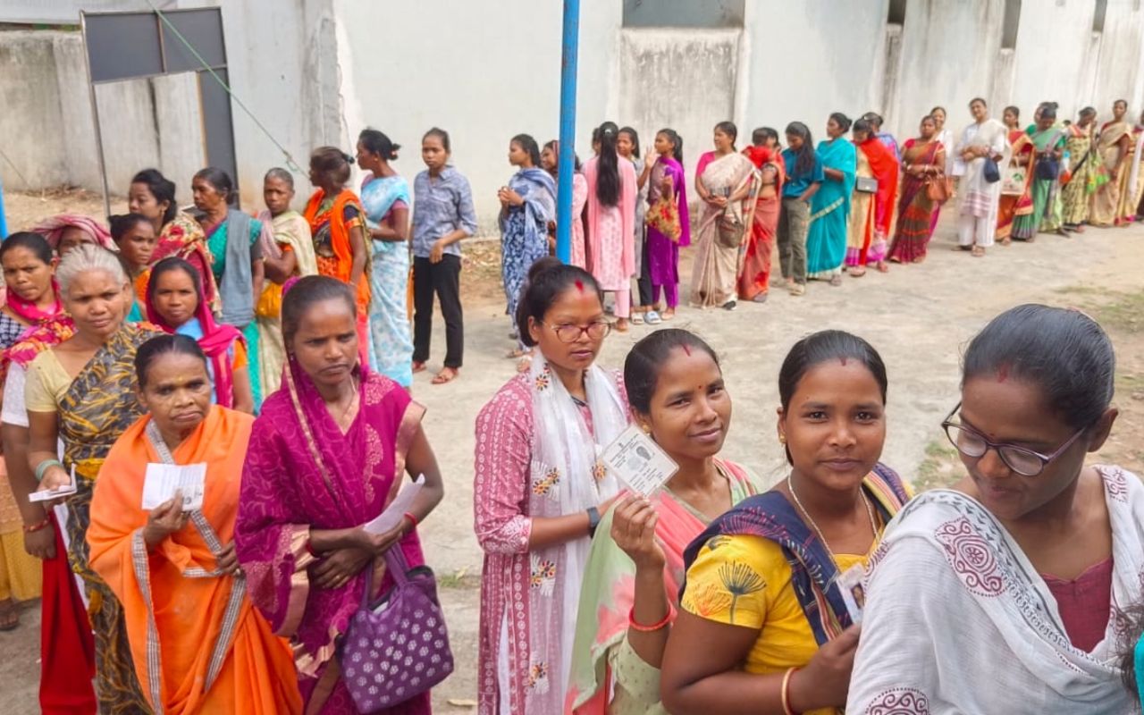 voters-queue
