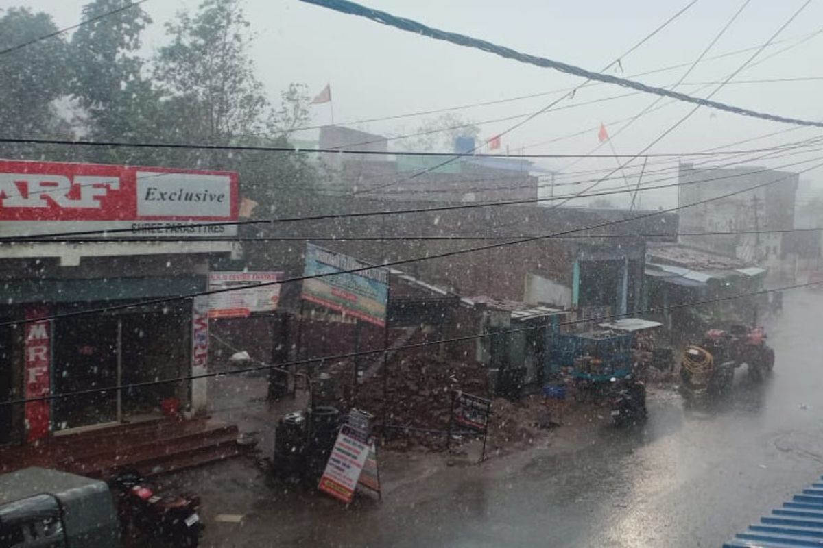चतरा में बारिश के बाद गर्मी से राहत