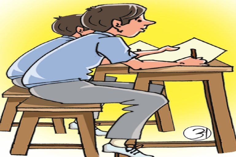 Muzaffarpur News: पैर में ब्लूटूथ बांध कर पैरामेडिकल परीक्षा देने पहुंची छात्रा, जांच में पकड़ी गई, प्राथमिकी दर्ज