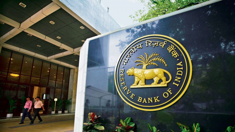 RBI ने जारी किए नए नियम, 1 नवंबर से रखना होगा इन बातों का ध्यान
