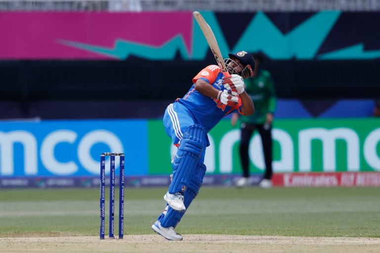 T20 World Cup: ऋषभ पंत को मिली बड़ी जिम्मेदारी, कोच ने टॉप 3 बैटर के बहस को कर दिया खत्म