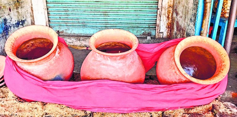 राजगांगपुर : नगरपालिका ने खोला प्याऊ, कहीं पानी नहीं, तो कहीं लगा गंदगी का अंबार
