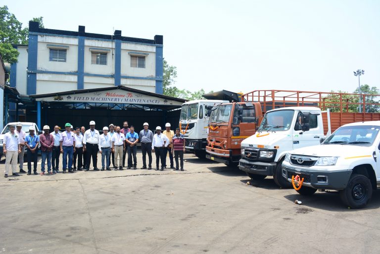 आरएसपी : विभागों को टायर माउंटेड डोजर, टिपर व ट्रक समेत एक दर्जन नये वाहन मिले