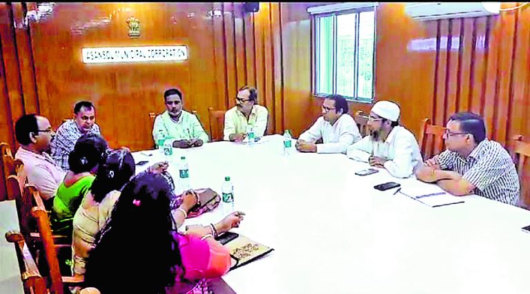 नदी में कचरा डालने वालों की खैर नहीं, लगाया जायेगा जुर्माना