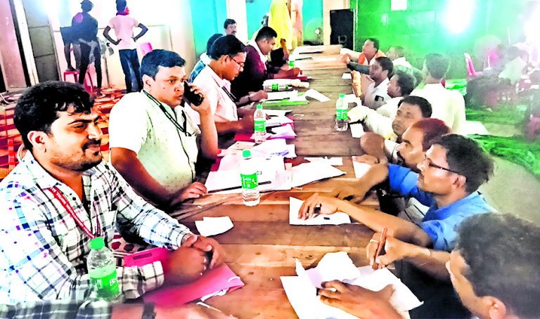 इवीएम का अंक आज करेगा फैसला, कौन जायेगा दिल्ली