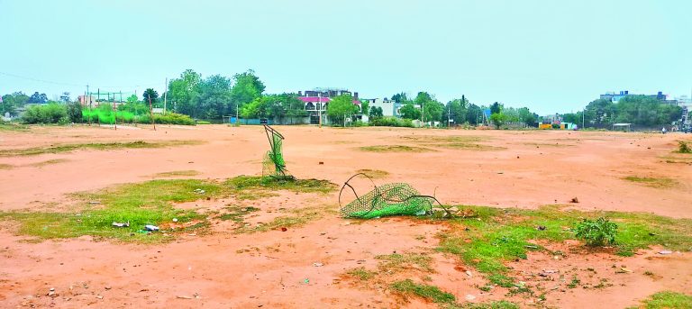15 करोड़ खर्च कर 50 करोड़ पौधे लगाये, पर नहीं बढ़ रहे जंगल