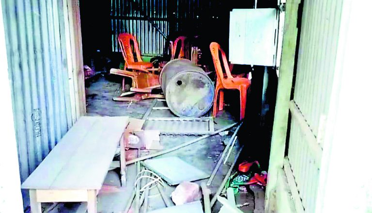 पूर्वस्थली के समुद्रगढ़ में भाजपा दफ्तर में तोड़फोड़, तृणमूल पर आरोप