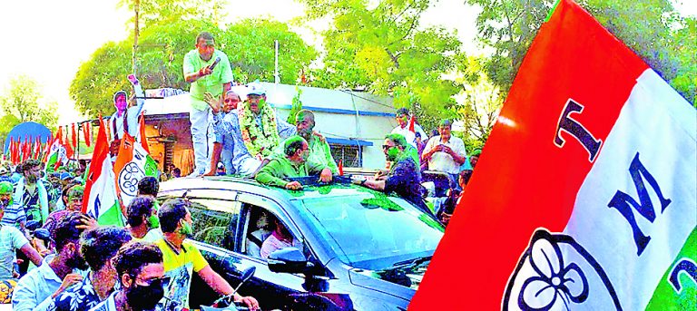 हावड़ा में जल्द बनेगा फुटबॉल ट्रेनिंग स्कूल : प्रसून