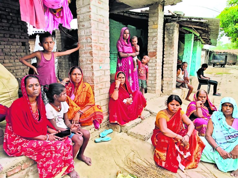 भीषण गर्मी से बीमार छात्र की मौत