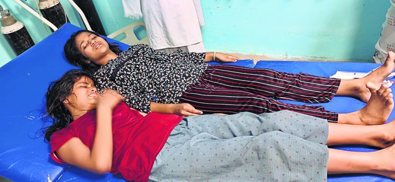 हीट वेव से कस्तूरबा छात्रावास में चार छात्राएं बेहोश