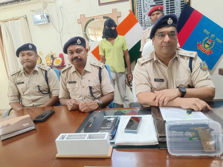 करमाटांड़ क्षेत्र में साइबर क्राइम को अंजाम देते चार ठग गिरफ्तार