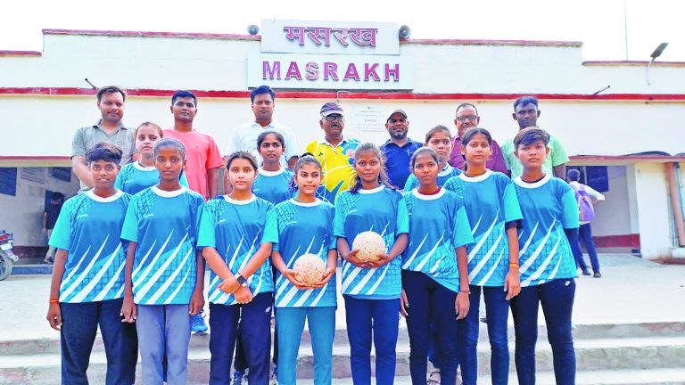 नौवीं बिहार राज्य सब जूनियर हैंडबॉल में भाग लेने सारण टीम रवाना
