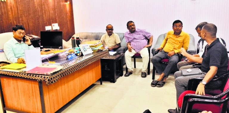 सरकारी बाजार में मल्टीप्लेक्स और सात सौ दुकानों वाला जी प्लस छह मार्केट का निर्माण शुरू