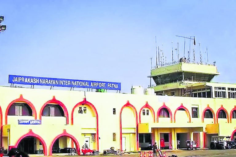 एयरपोर्ट पार्किंग के ऊपर बनेगा वर्ल्ड क्लास मार्केटिंग और कॉमर्शियल कांप्लेक्स