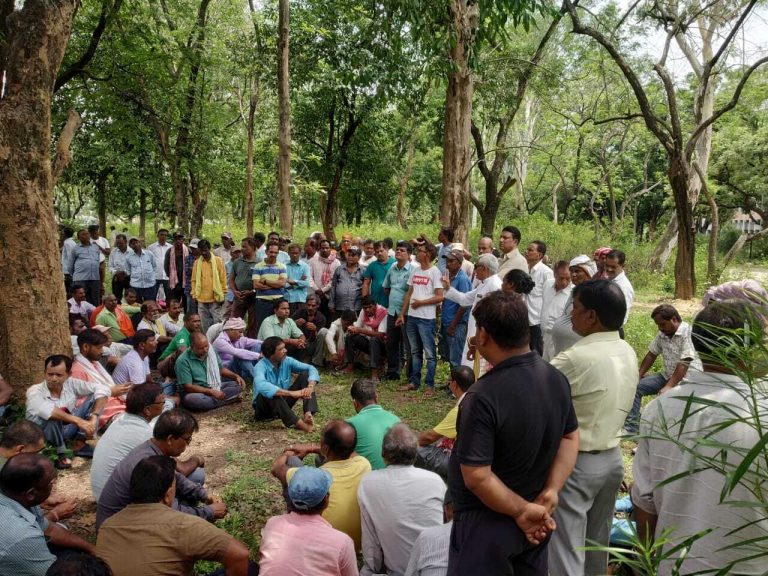 सप्लाई कर्मियों के आंदोलन से एचइसी में प्रशासनिक कार्य ठप