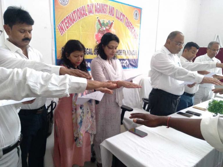 नशा निरोधक दिवस पर न्यायिक पदाधिकारियों ने नशा का सेवन नहीं करने का लिया संकल्प