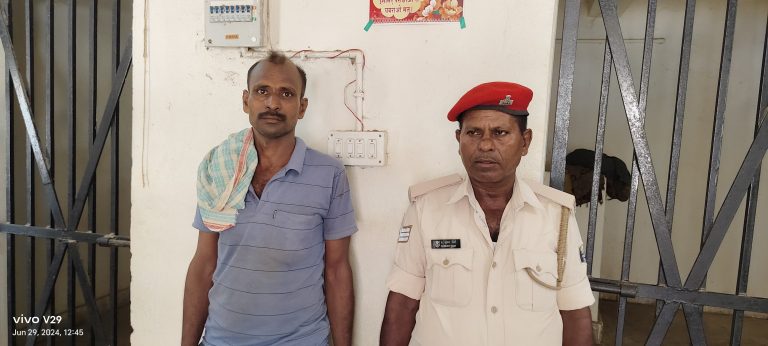 मारपीट मामले का अभियुक्त गिरफ्तार, भेजा न्यायिक हिरासत