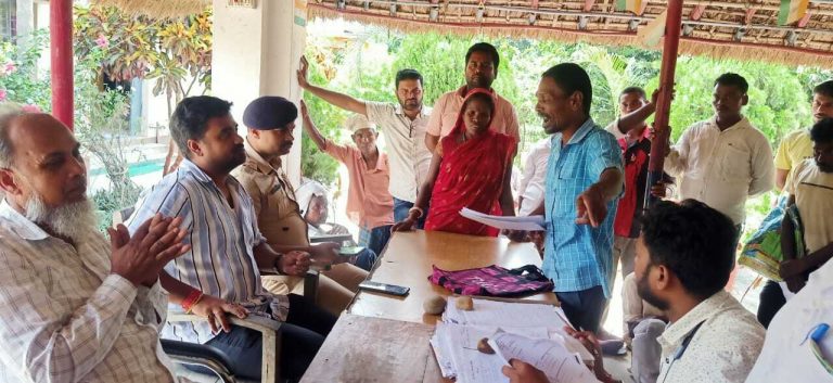 जनता दरबार में आठ मामलों का हुआ निष्पादन
