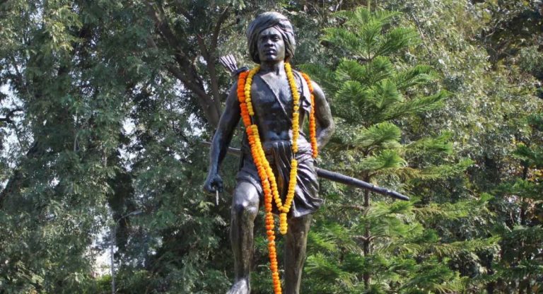 बिरसा मुंडा की पुण्यतिथि मनी