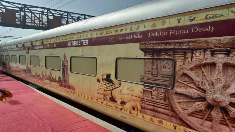 Indian Railway: यात्रियों के लिए खुशखबरी,  IRCTC कराएगा 7 ज्योतिर्लिंगों का दर्शन…