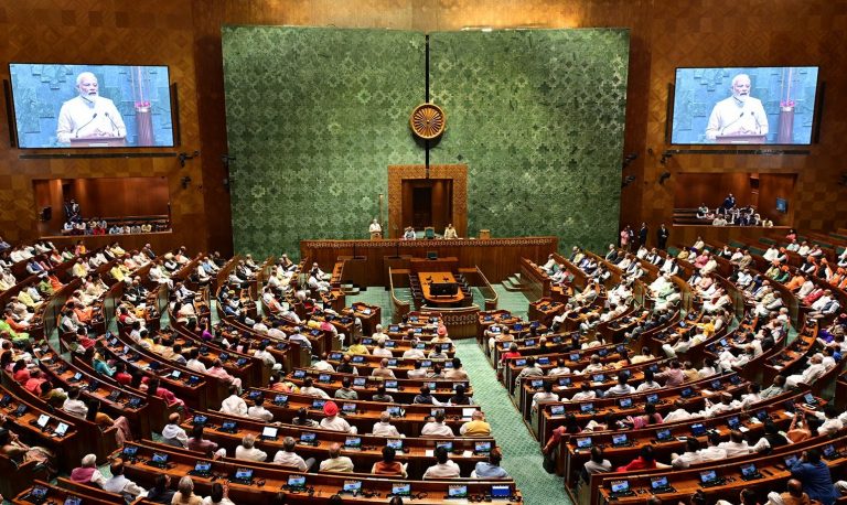 Waqf Board: संशोधन कानून पर बनी संयुक्त संसदीय समिति के अध्यक्ष बने जगदंबिका पाल