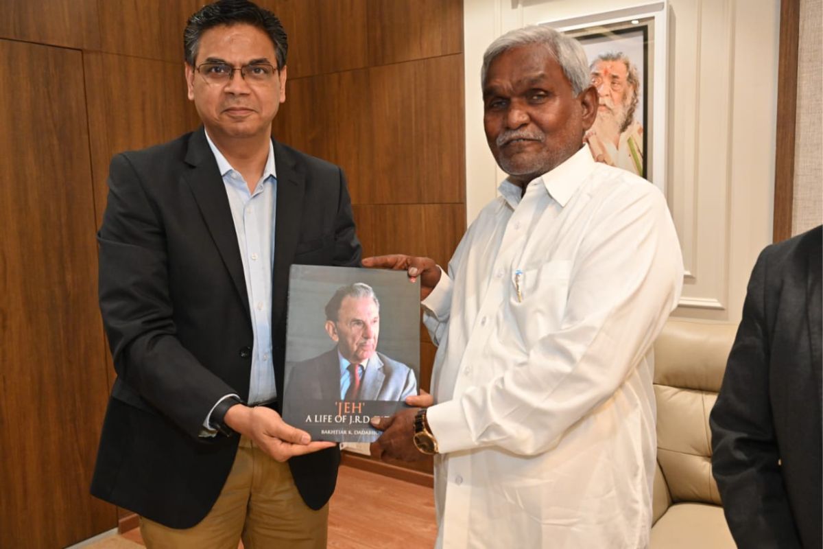 tata motors ed meets jharkhand cm champai soren