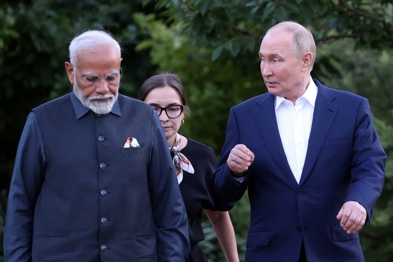रूस में मोदी