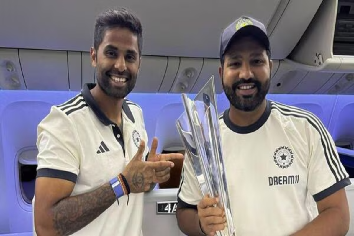 Indian team reached hotel