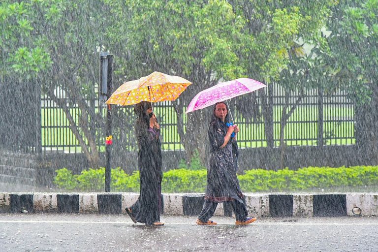 Rainfall Warning: 13 से 18 अक्टूबर तक इन राज्यों में होगी भारी बारिश, IMD ने जारी किया अलर्ट