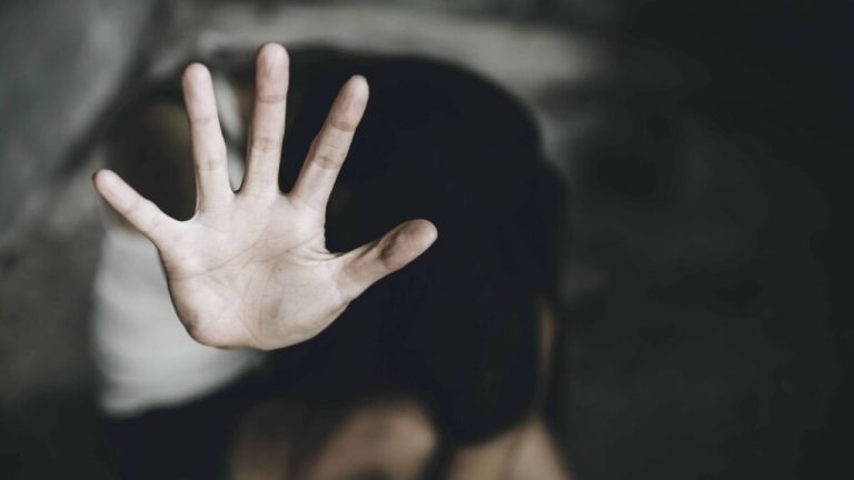 Sitamarhi News : नाबालिग लड़की से बलात्कार का प्रयास, 14 आरोपित