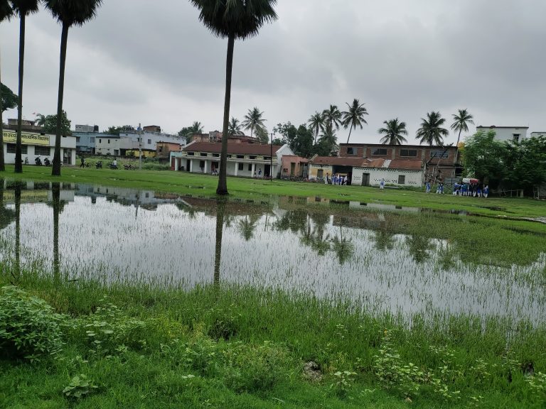 पांच दिनों से रूक-रूक कर मॉनसून की बारिश से शहरी क्षेत्र जल-जमाव से त्रस्त