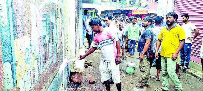 उखड़ा बाजार में पंचायत का सर्वे शुरू