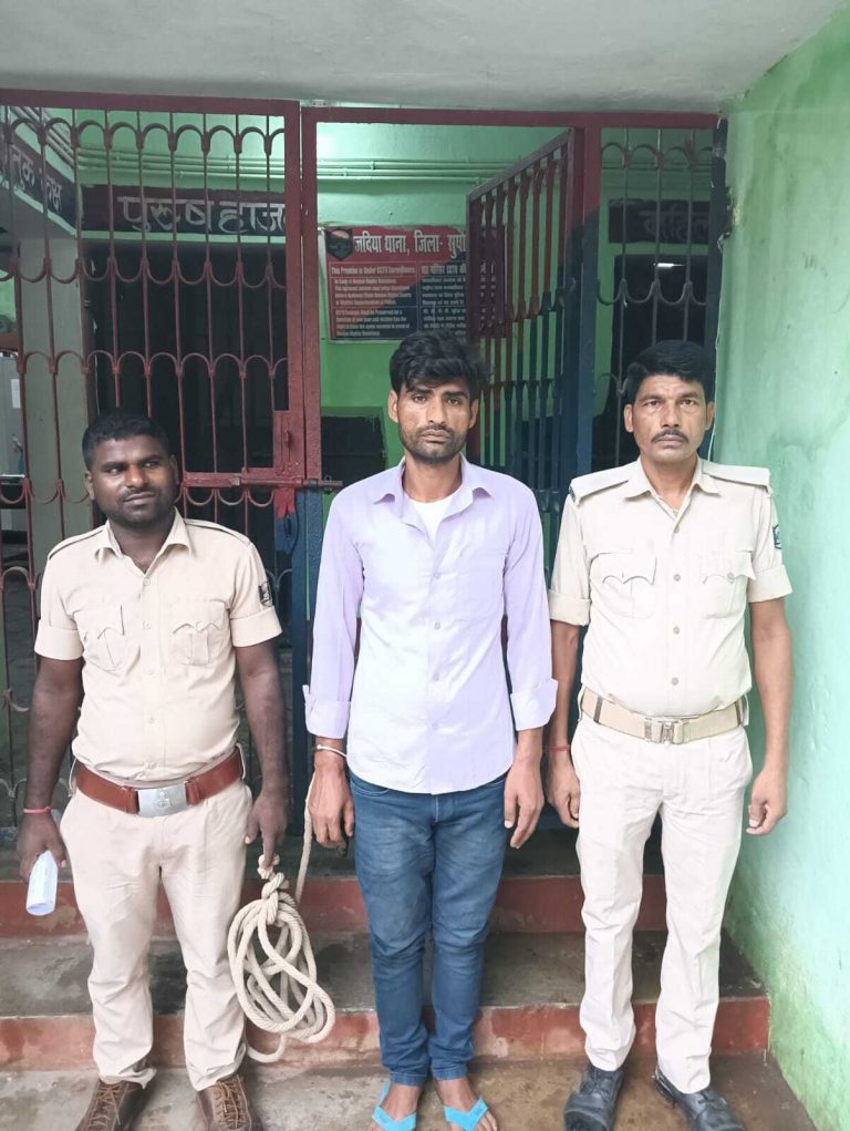 मिनी गन फैक्ट्री मामले में एक और आरोपित गिरफ्तार, छह पुलिस गिरफ्त से बाहर