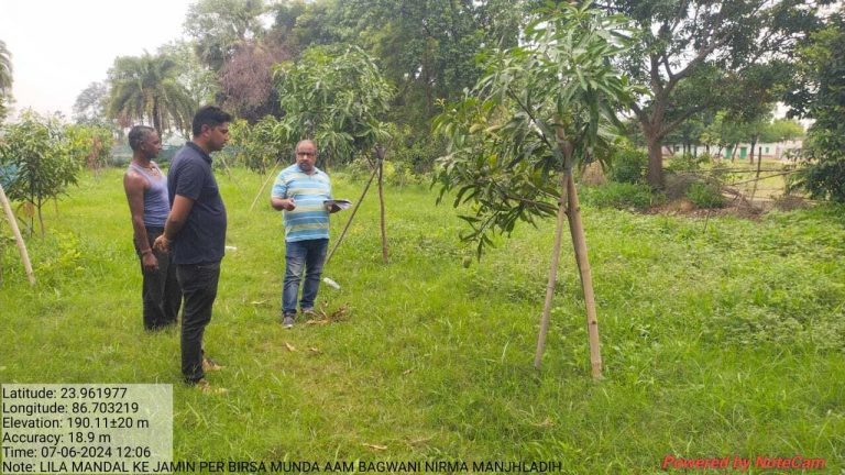 मनरेगा लोकपाल ने योजनाओं का किया निरीक्षण