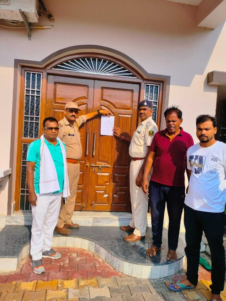 इश्तेहार चिपकाने मुंगेर पहुंची उत्तर प्रदेश पुलिस