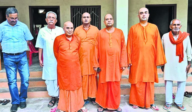 पूरे विश्व में हैं सारण के संत स्वामी परमहंस दयाल के अनुयायी : सत्यानंद