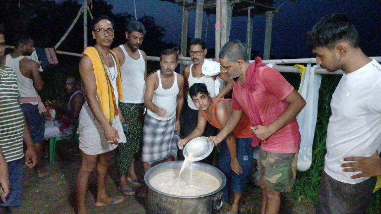 परबत्ता में रोजाना 1.29 लाख लीटर दूध का होता है उत्पादन, सिंथेटिक दूध का कारोबार भी खूब फल-फूल रहा