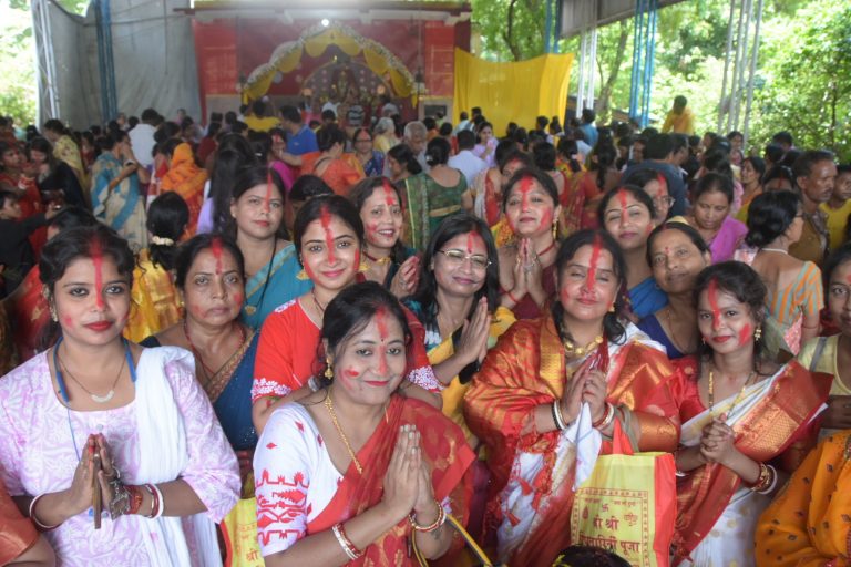 विपदतारिणी पूजा को लेकर कोयलांचल के मंदिरों में उमड़ीं श्रद्धालु