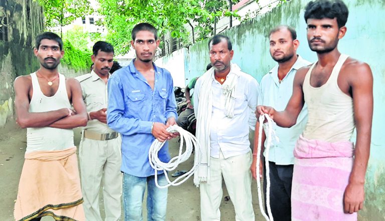 पत्नी ने ससुराल लौटने से मना किया, तो पति ने फांसी लगा की आत्महत्या