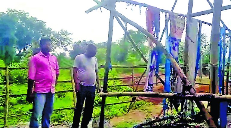 गंगाजलघाटी के नबग्राम में तृणमूल कांग्रेस कार्यालय जल कर राख