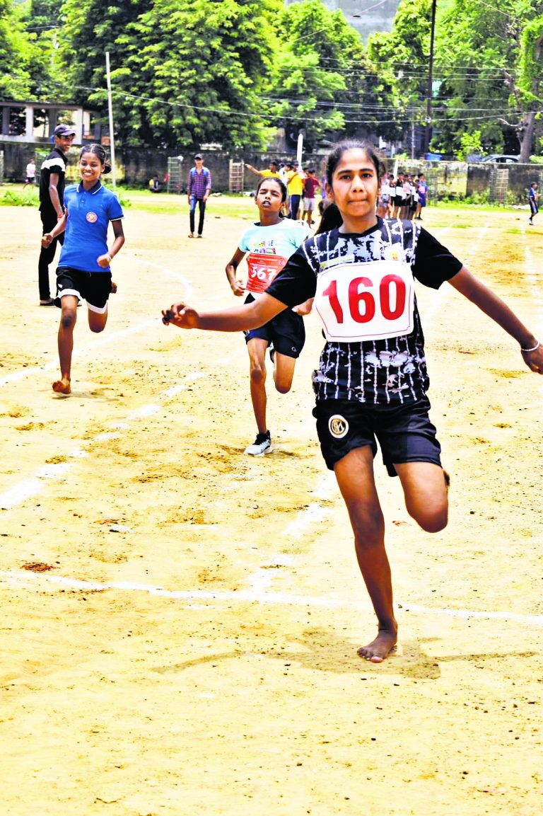 जिलास्तरीय एथलेटिक्स प्रतियोगिता का हुआ आगाज