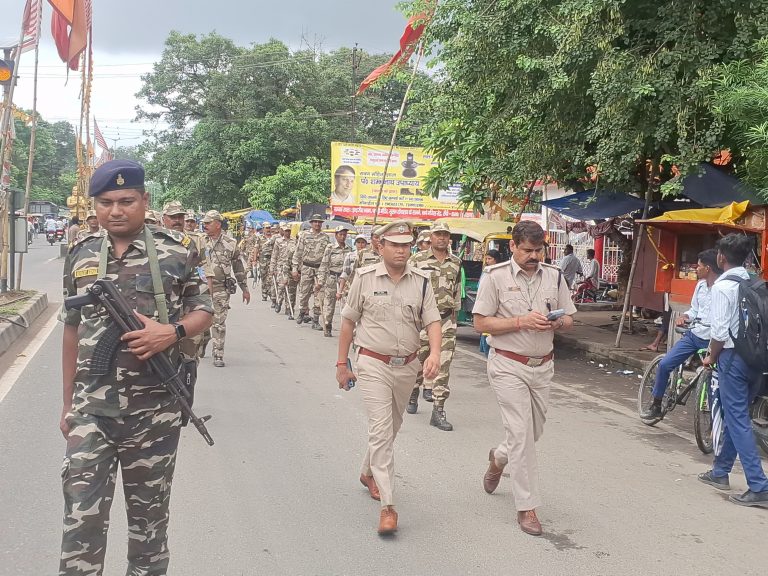मुहर्रम को लेकर कांके में फ्लैग मार्च