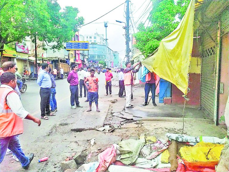 Ranchi news : नगर निगम की सख्ती के बाद दूसरे दिन भी लालपुर सब्जी मंडी में नहीं लगीं दुकानें