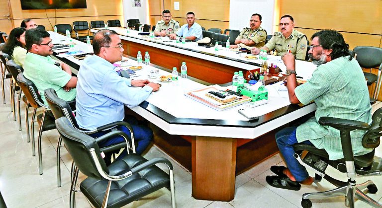 CM News : अपराध  नियंत्रण के लिए ठोस कदम उठायें, करें कड़ी कार्रवाई : सीएम