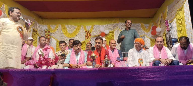केंद्रीय अखाड़ा कमेटी ने किया प्रतियोगिता का आयोजन