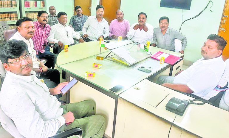 Ranchi news : व्यापारी एक सप्ताह के भीतर बकाया किराया जमा करें, नहीं तो होगी कार्रवाई