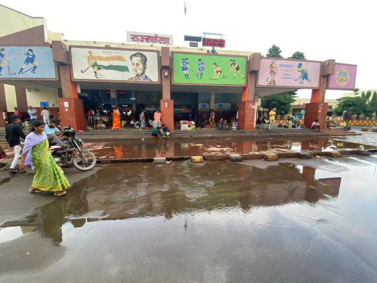 राउरकेला एडीएम ने चक्रधरपुर डीआरएम को लिखा पत्र, ‘बस्ती हटाओ अभियान’ में सुरक्षा देने में जतायी असमर्थता