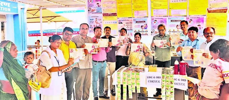 दस्त से बचाव के लिए ओआरस का घोल पिलाएं और 14 दिनों तक दें जिंक टैबलेट